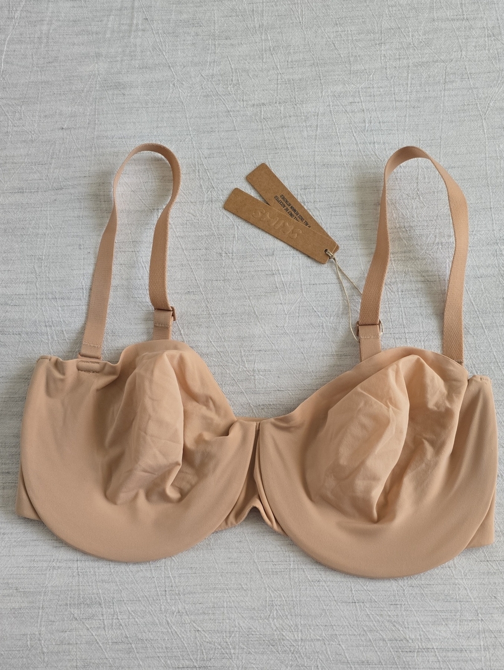 SKIMS Smoothing Intimates Strapless Unlined Bra Size:34DDDD (34G) Clay